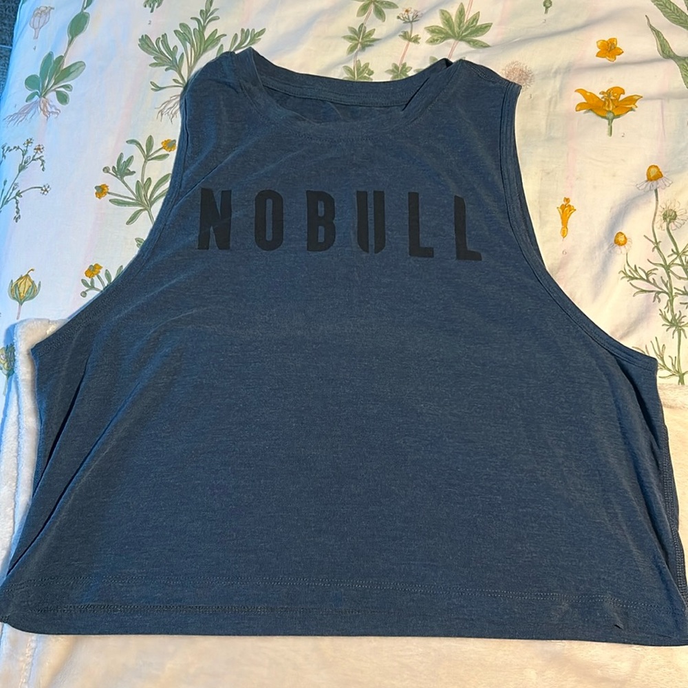 Nobull women’s muscle tank cropped